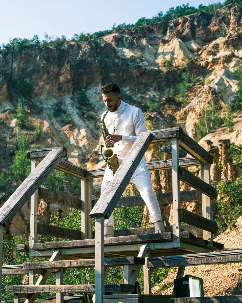 Saxtime Music - Devils Town Red Bull